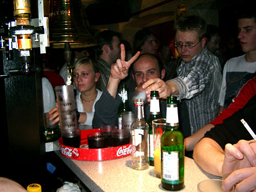 38Abschluss2004.jpg