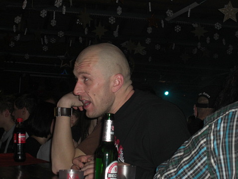 12nik08.JPG