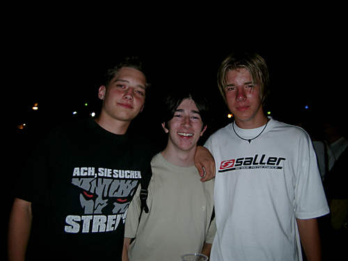 16pon2004.jpg