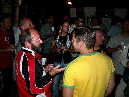 36pon2004.jpg