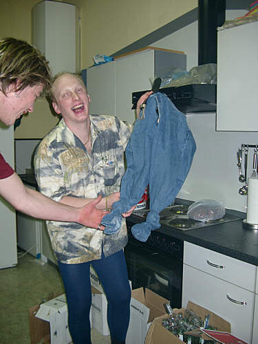 h3pyjama04.jpg
